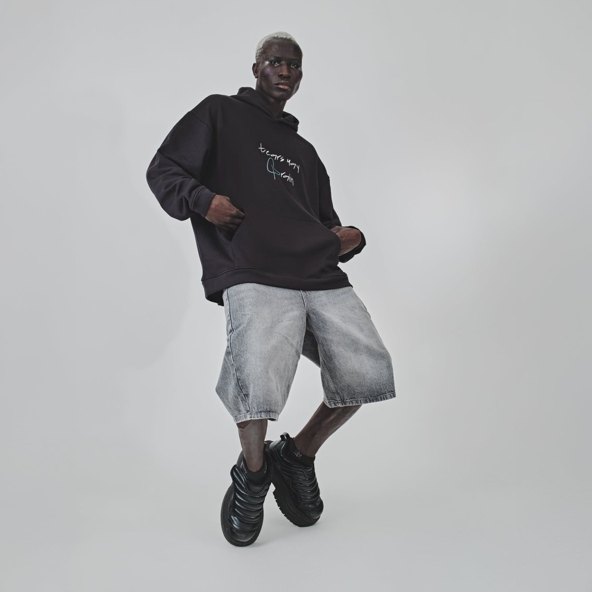 tm(d) - 03 HOODIE - Dikaid