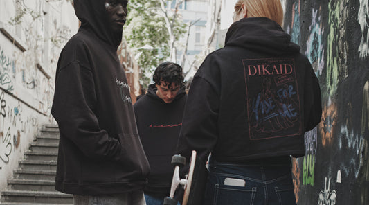 Oversize Hoodie Nasıl Kombinlenir? Sokak Giyimde En Cool 5 Stil Önerisi - Dikaid