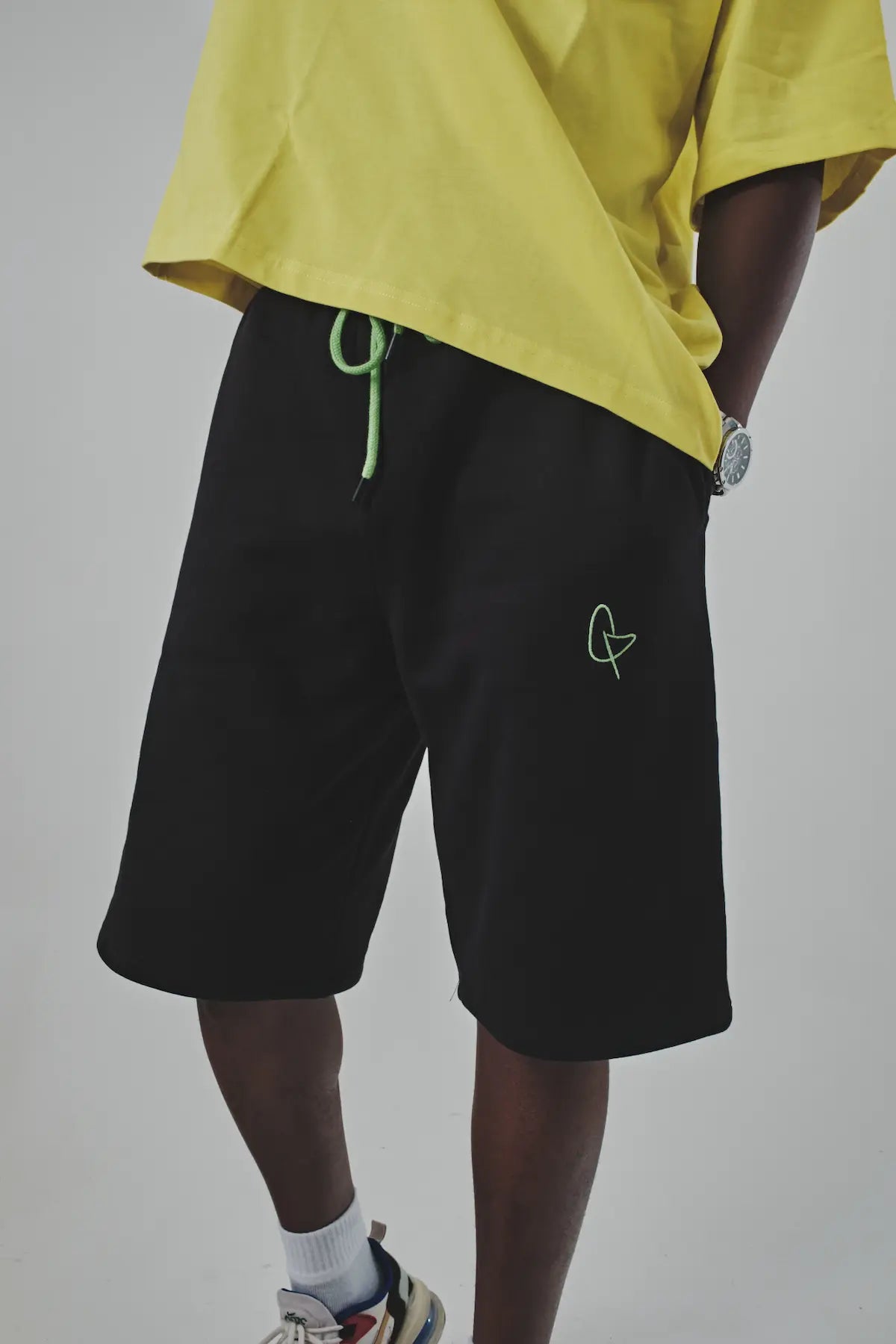 Siyah Oversize Bol Tasarım Şort Oversize Giyim |  Dikaid