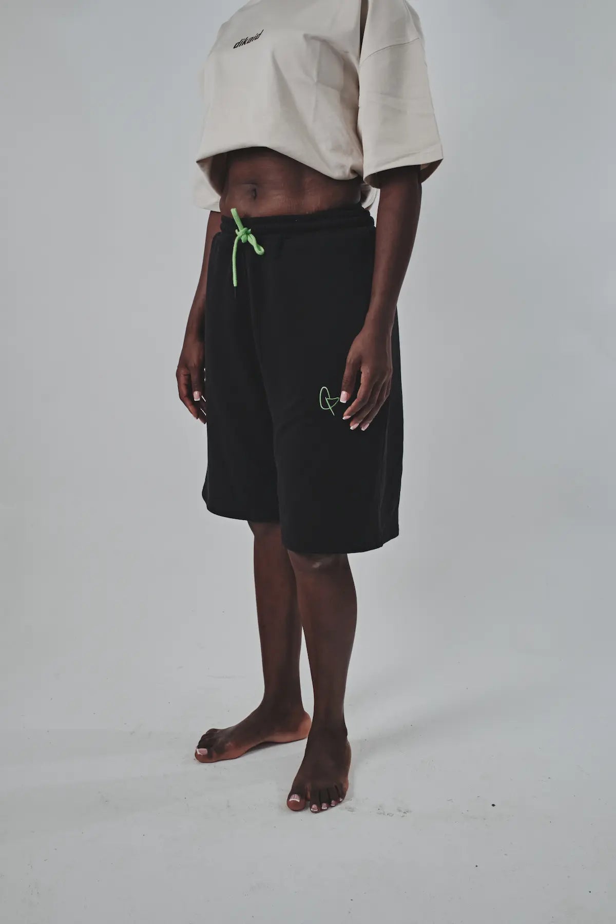 Siyah Oversize Bol Tasarım Şort Oversize Giyim |  Dikaid